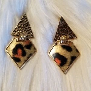 Chic Cheetah Print Earrings